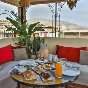 Casa de hóspedes Dar Omar